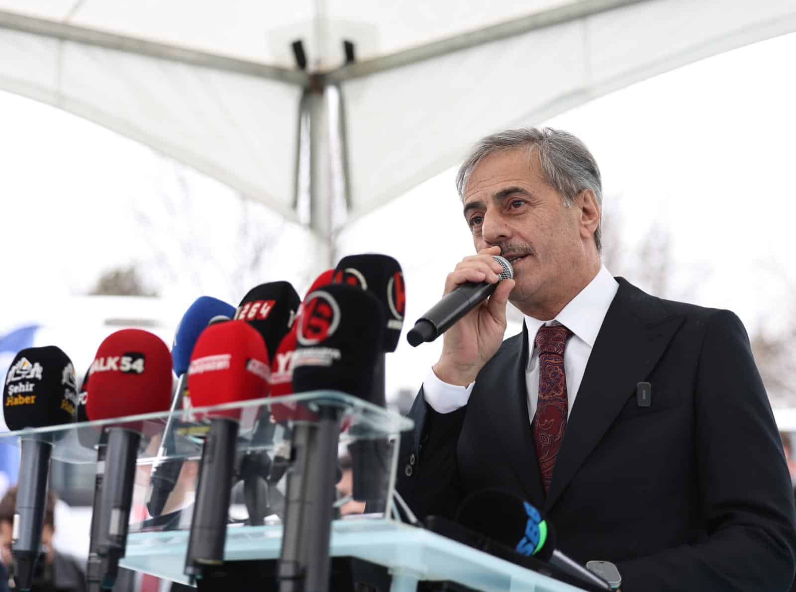 Otomatik taslak basın merkezi, medya ve basın mensuplarına yönelik etkinlik ve toplantı alanı.