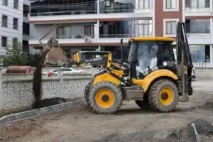 Hendek Belediyesi Fen İşleri Müdürlüğü İlçede Ulaşım ve Yaya Güvenliği İçin Çalışmalarını Sürdürüyor