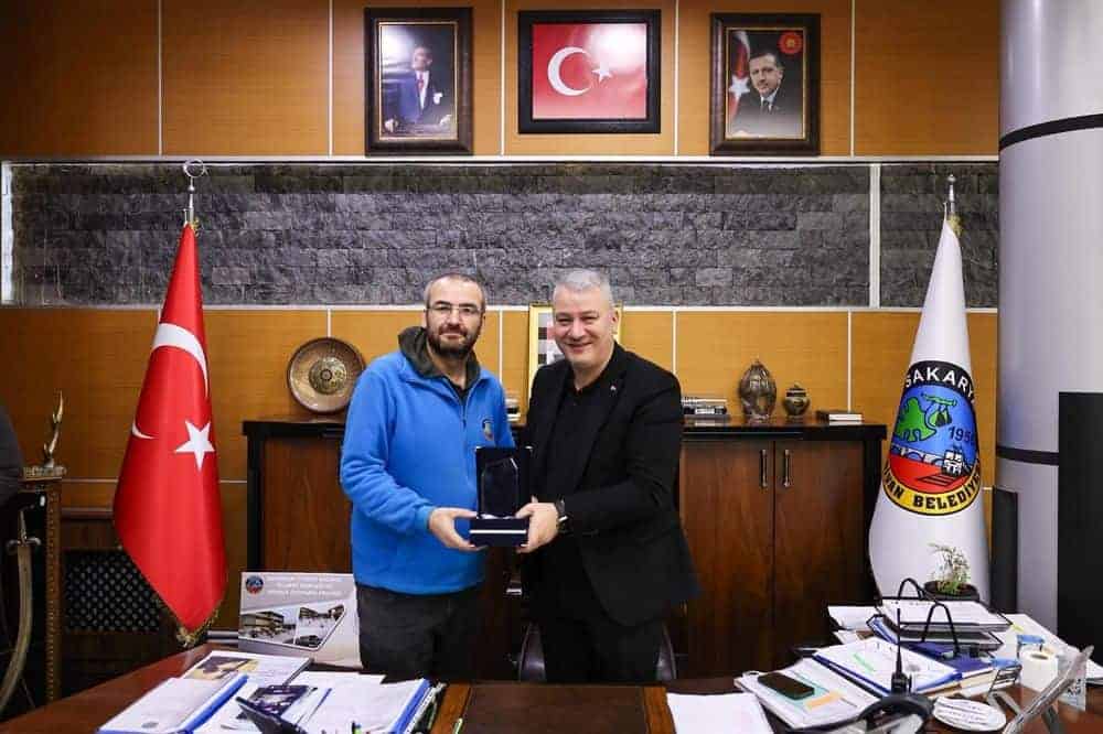 Serdivan Belediyesi Çalışanlarının Duyarlı Davranışı Takdir Topladı