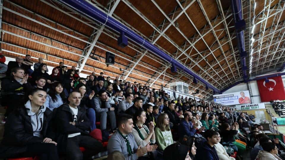 Sakarya Büyükşehir Basketbol, Play-Off Çeyrek Finalinde Çiftlikköy Belediyespor ile Sahada Buluşuyor