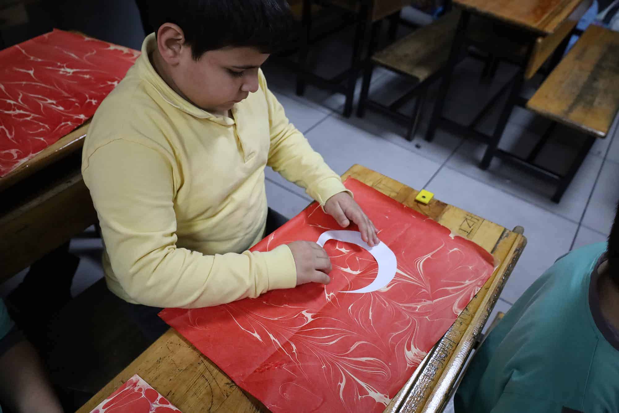 Büyükşehir Belediyesi'nden Mehmet Akif Ersoy İlkokulu'nda Anlamlı İstiklal Marşı Programı