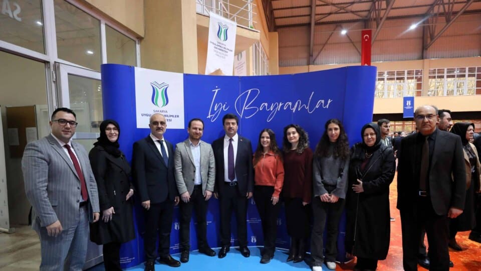 Spor Bilimleri Fakültesi'nde Geleneksel Bayramlaşma Programına Yüksekokuldan Temsilciler Katıldı