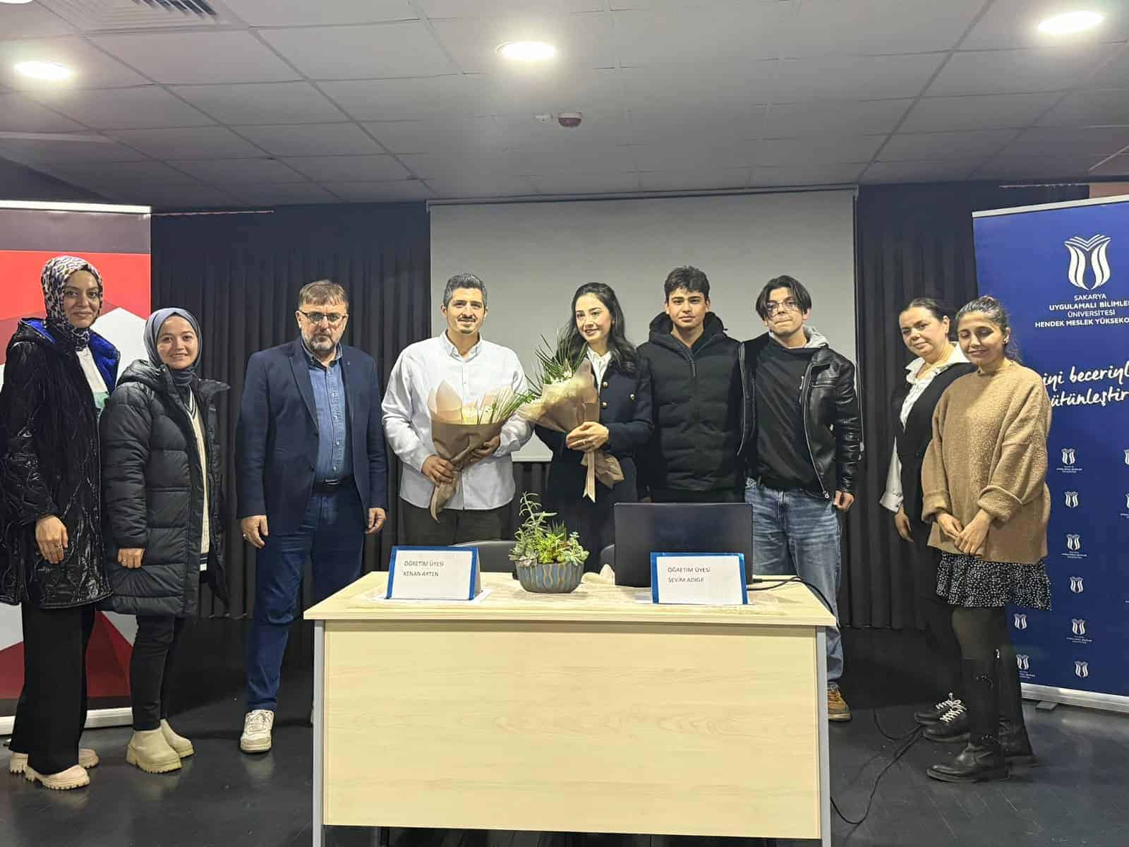 Hendek’te Kariyer ve Meslek Rehberlik Günleri Öğrencilere Yönelik Bilgilendirme İle Başladı