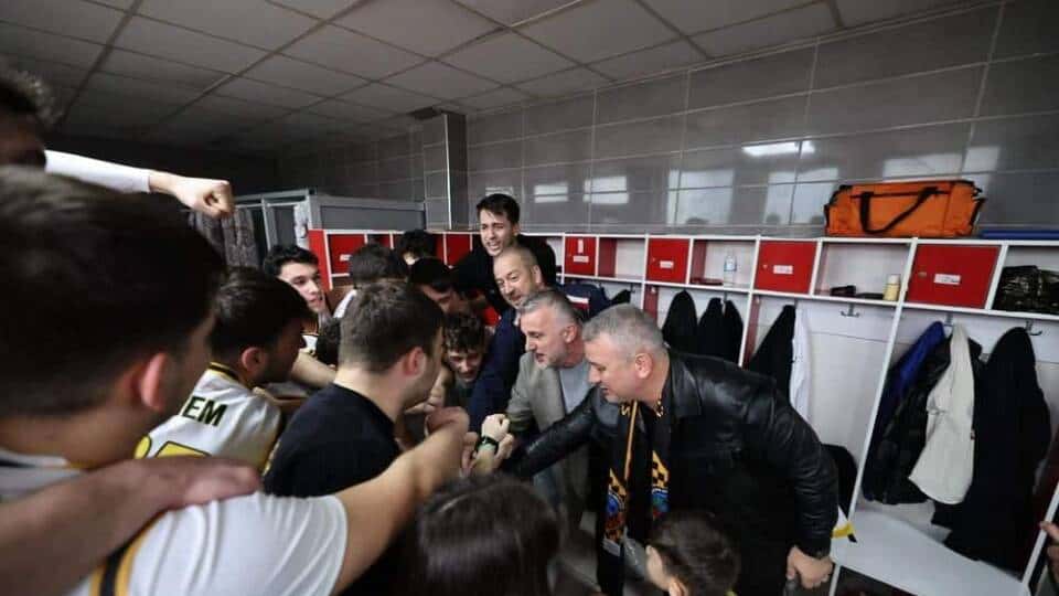 Serdivan Belediyesi U18 Basketbol Takımı, Türkiye Finalleri'nde Son 16'ya Adını Yazdırdı