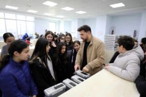 Sait Faik Abasıyanık Ortaokulu Öğrencileri SUBÜ’de Üniversite Hayatını Yerinde Gözlemledi