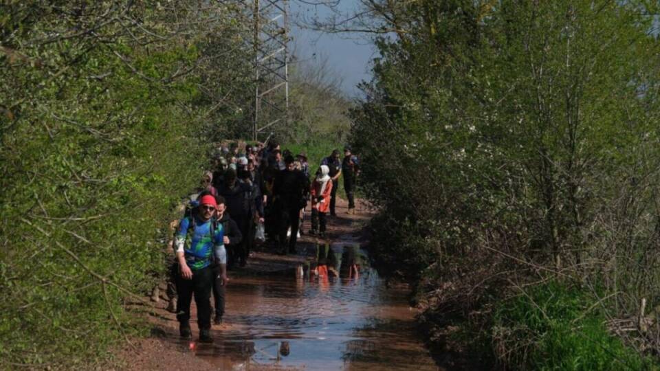 Sakarya’da 10 Kilometrelik Doğa Yürüyüşüyle Baharın Renkleri Keşfedildi