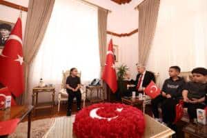 Sakarya’da 23 Nisan’da Öğrenciler Valilikte Temsili Yönetimde