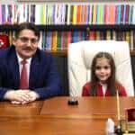 Adapazarı Osmanbey İlkokulu’ndan 23 Nisan’da İl Millî Eğitim Müdürlüğüne Anlamlı Ziyaret