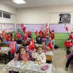 Adapazarı Sait Faik Ortaokulunda Değerler Etrafında Eğitim ve Dayanışma Sürüyor