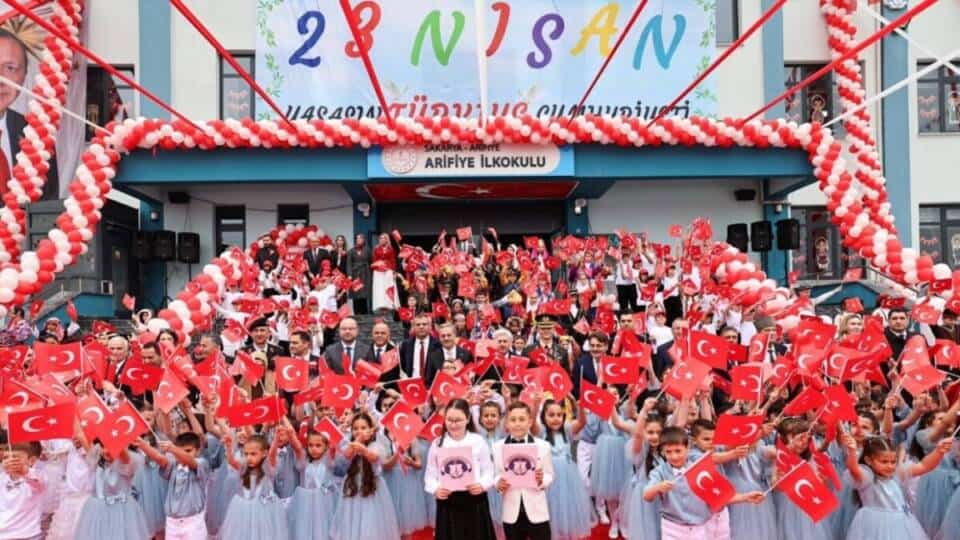 Arifiye İlkokulu’nda 23 Nisan Ulusal Egemenlik ve Çocuk Bayramı Kutlandı
