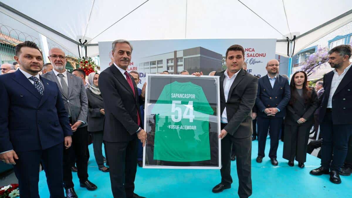 Sapanca’da 3 Katlı Yeni Spor Salonu Temeli Atıldı: Gençlere Modern Tesis Kazandırılıyor