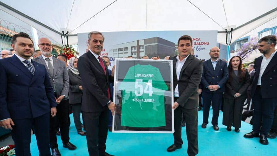 Sapanca’da 3 Katlı Yeni Spor Salonu Temeli Atıldı: Gençlere Modern Tesis Kazandırılıyor