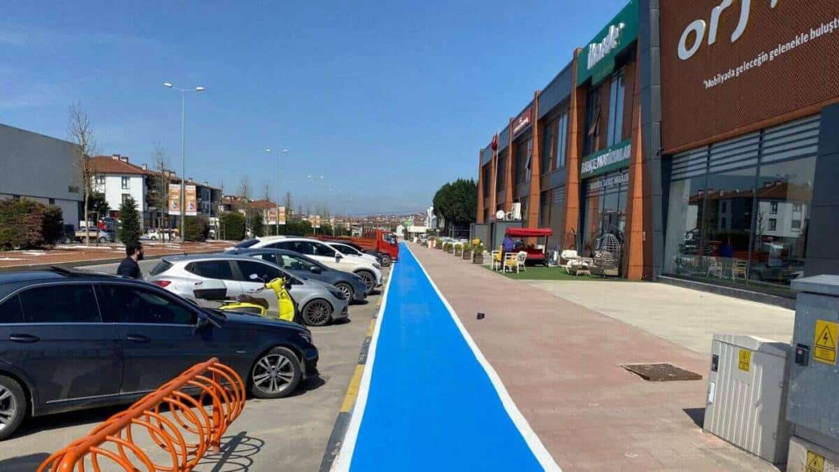 Sakarya Erenler’de Bisiklet Yollarında Bakım ve Görünürlük Çalışmaları Yapıldı