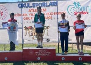 Sakarya B&uuml;y&uuml;kşehir Atletizm Takımı İznik ve Kocaeli'nde Başarılı Sonu&ccedil;lar Elde Etti