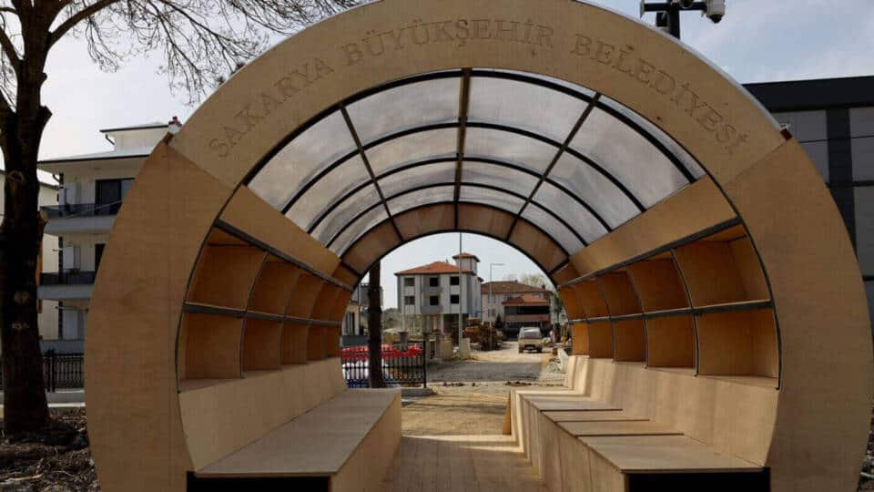 Kaynarca Aziz Duran Parkı’nda Satranç ve Spor Alanları Hizmete Hazırlanıyor