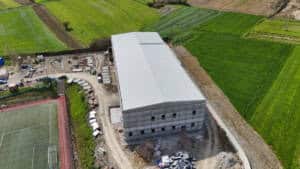 Kaynarca’da Yapımı Süren Spor Salonu Projesinde Kaba İnşaat ve Çatı Tamamlandı