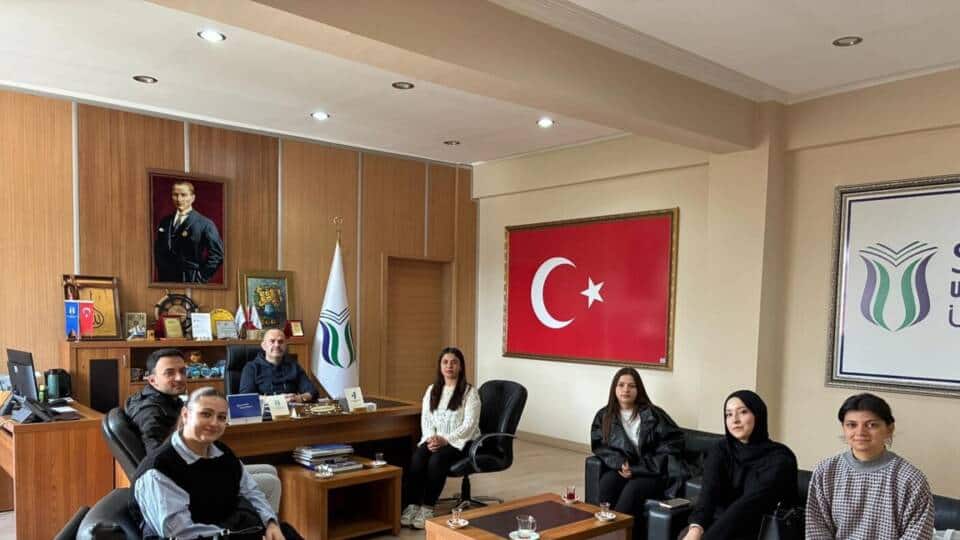 Yaşam Reçetesi Öğrenci Topluluğu, Prof. Dr. Fatih Sönmez ile Projelerini Görüştü