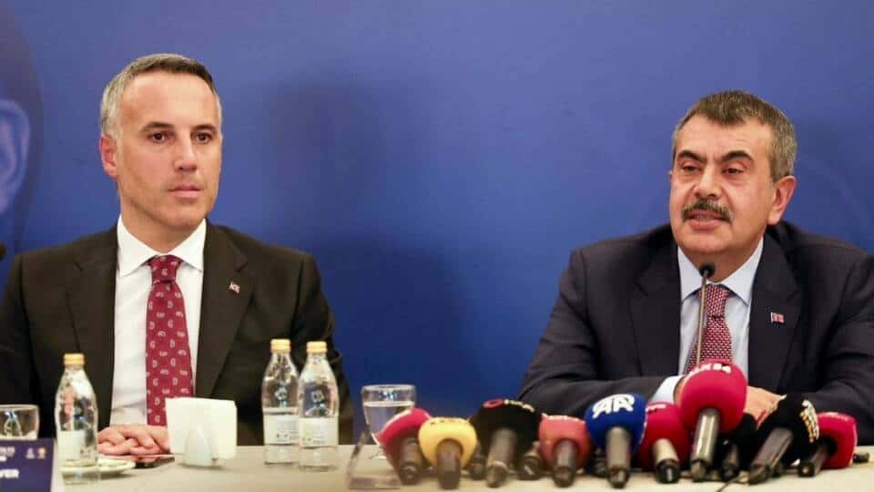 AK Parti Sakarya İl Başkanı Tever: Milli Eğitim Bakanı Tekin’e Yönelik Eleştiriler Maksatlıdır