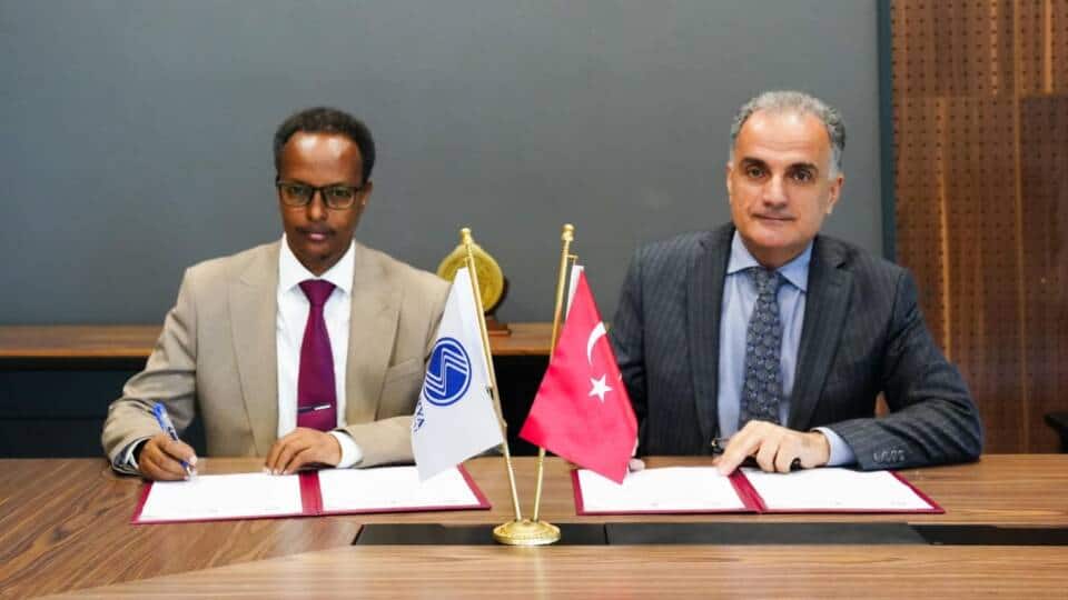 Sakarya Üniversitesi ve Somali Zemzem Üniversitesi Heyetleri Akademik İş Birliği İçin Bir Araya Geldi