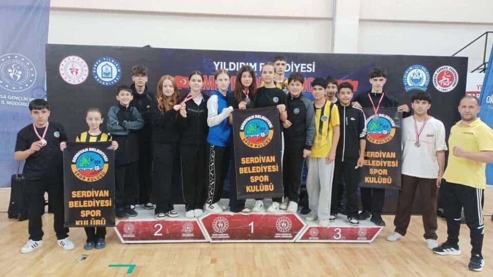 Serdivanlı Karate Takımından Bursa Şampiyonasında 6 Madalya Başarısı