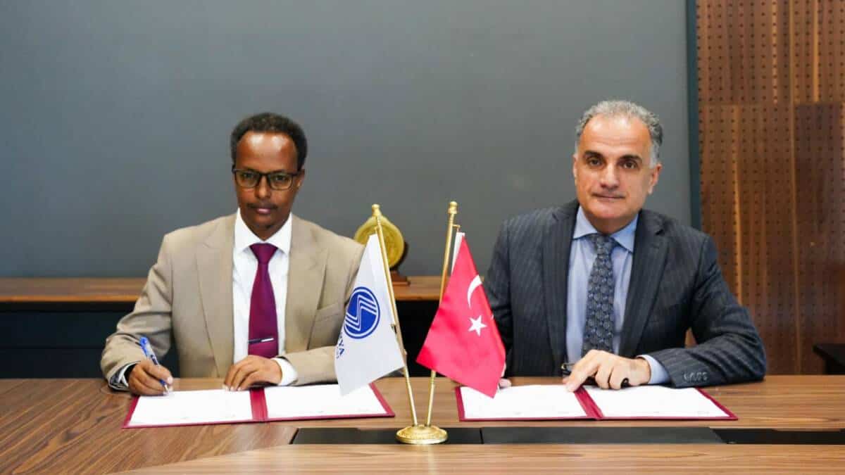 Zemzem Bilim ve Teknoloji Üniversitesi Heyeti Sakarya Üniversitesinde Akademik İş Birliği Görüşmeleri Yaptı